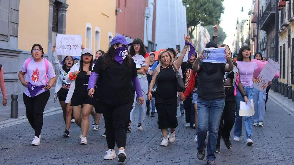 Exhiben a machistas, violentadores y deudores alimentarios en Puebla